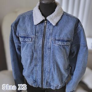 Wild Fable sherpa lined denim bomber jacket size XS